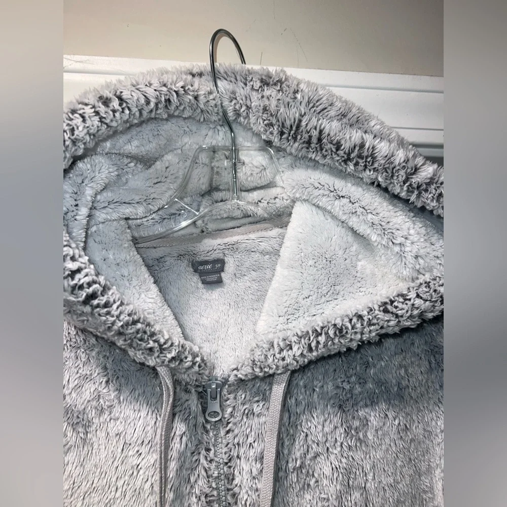 Aerie Women's Sherpa Sz Small “Oversized” Full Zip Hooded Jacket Gray Faux Fur - Picture 4 of 12